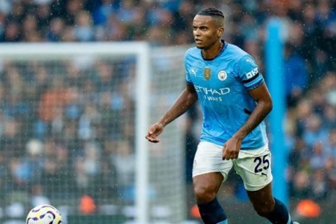 مع إلزامية الشراء.. إنتر ميلان يضم أكانجي من مانشستر سيتي على سبيل الإعارة 